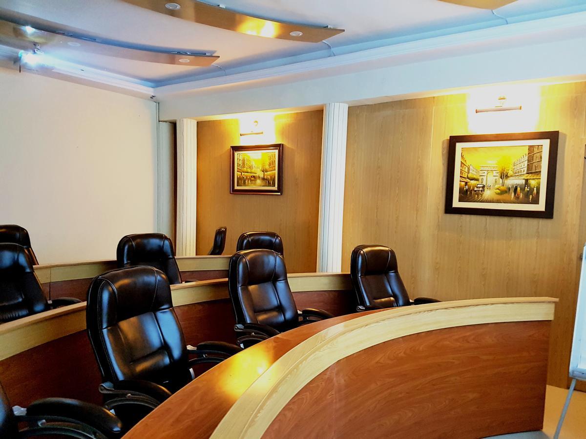 Grand Enclave Hotell Lahore Eksteriør bilde