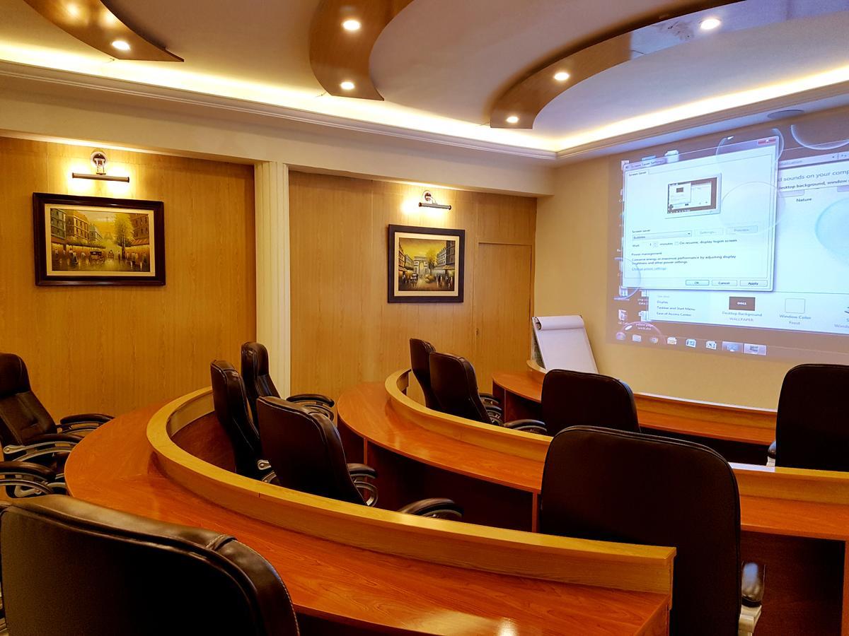 Grand Enclave Hotell Lahore Eksteriør bilde