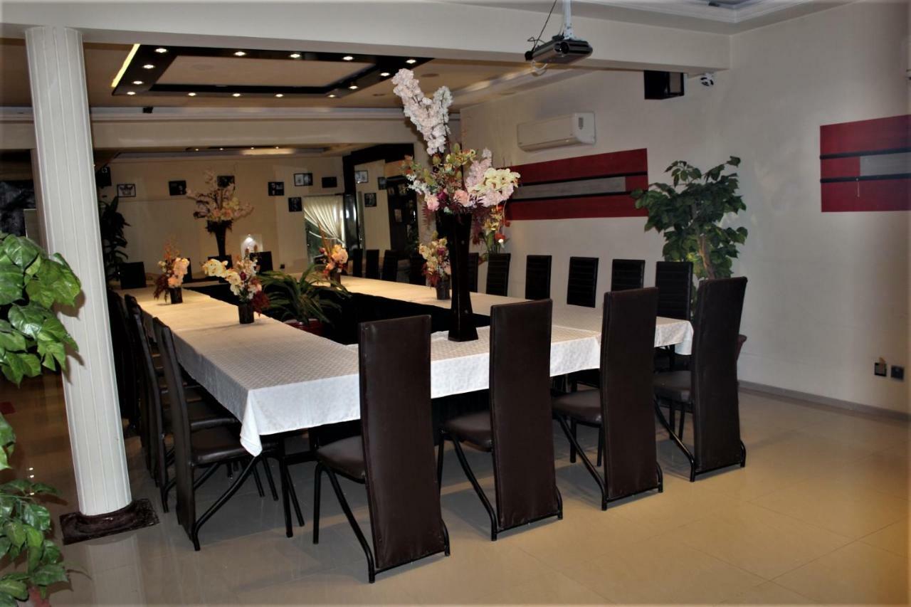 Grand Enclave Hotell Lahore Eksteriør bilde